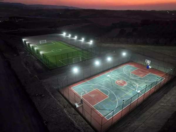 Yalova OSB'de Spor Kompleksi Tamamlandı